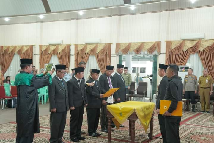 Bupati Rohil Lantik Pimpinan dan Pengawas Baznas Kabupaten Rokan Hilir Periode 2023-2028