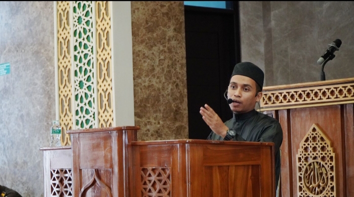 Pengajian Rutin Kejati Riau, Ustadz Syeikh Maulana Husen Al Muqri: Seseorang diuji oleh Allah Subhanahu wa Ta’ala Dengan Macam-macam Ujian