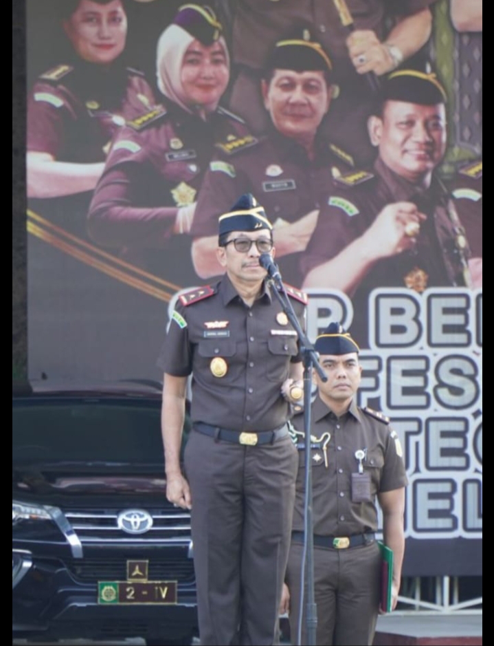 Kajati Riau Akmal Abbas Pimpin Upacara Peringatan Hari Korpri ke-52 Tahun 2023
