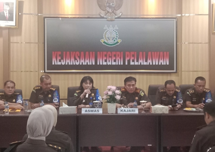 Aswas Kejati Riau Lakukan Inspeksi Pemantauan di Kejari Pelalawan