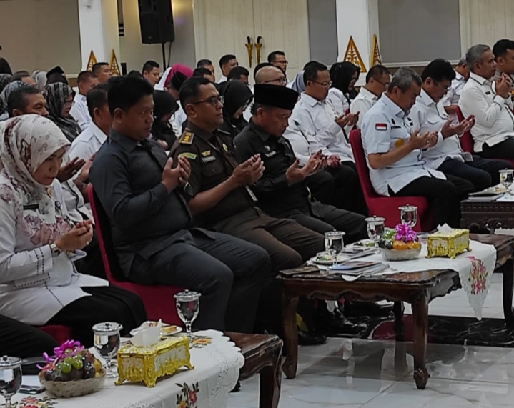 Kasi B Bidang Intelijen Kejati Riau Hadiri Peluncuran Program Modul P5 Tematik Gambut dan Mangrove, Kurikulum Merdeka Muatan Lokal BMR dan Kurikulum Operasional Satuan Pendidikan Diversifikasi Gernas Revolusi Mental Provinsi 