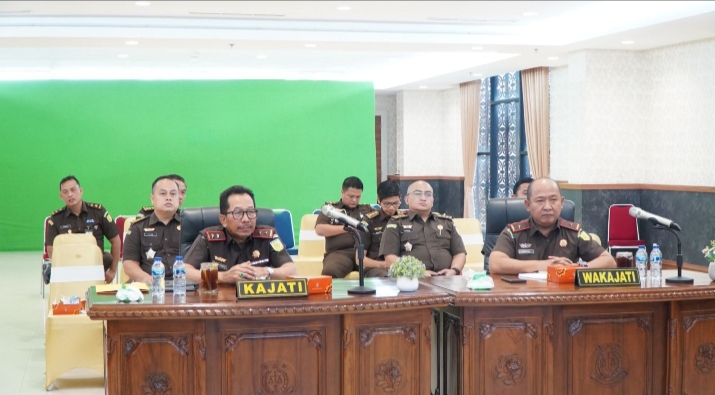Kepala Kejaksaan Tinggi Riau mengikuti Rapat Koordinasi & Simulasi Kesiapan Posko Pemilu Kejaksaan saat Perhitungan Suara Pemilu Tahun 2024