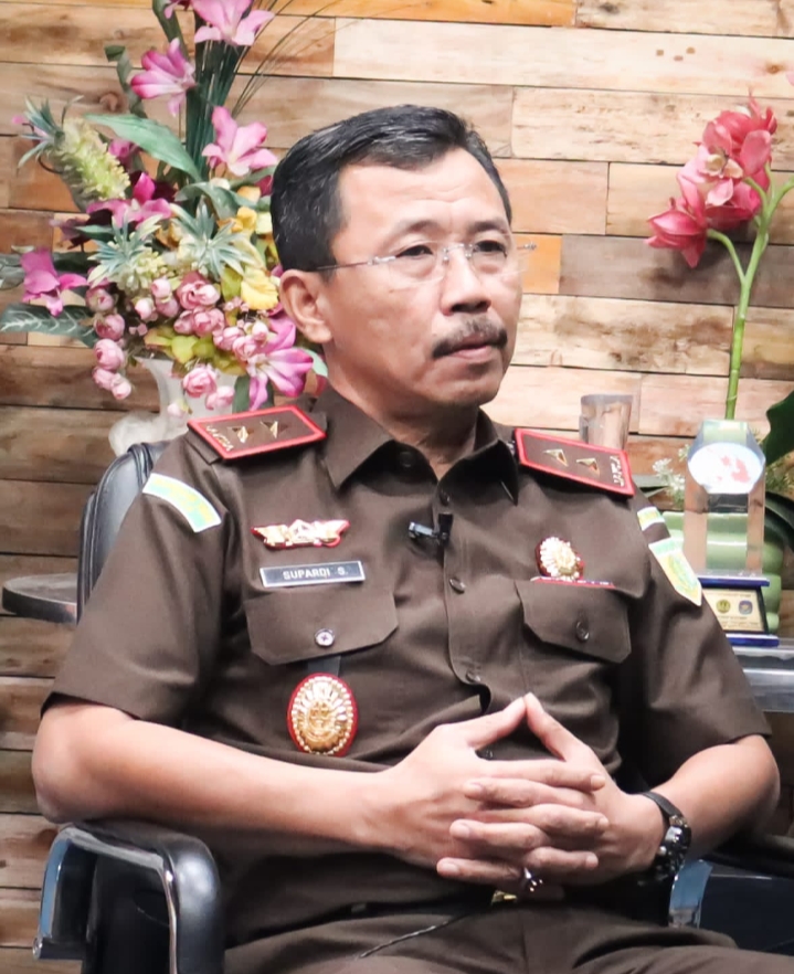 Kajati Riau Narasumber Program Jaksa Menjawab Riau TV