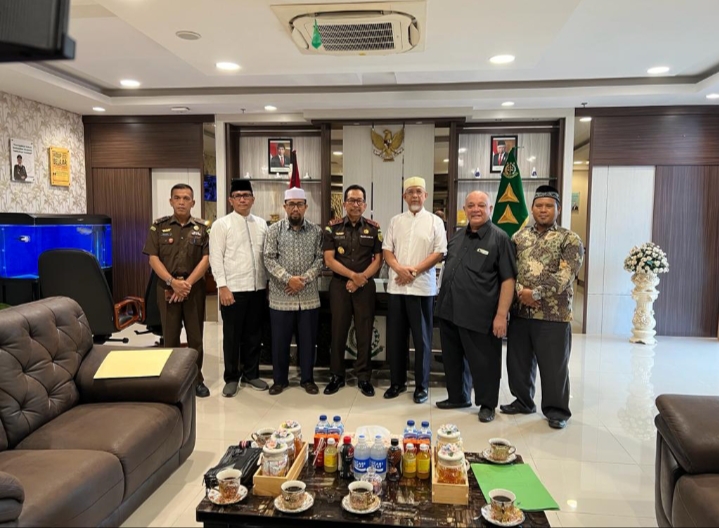 Kajati Terima Audiensi Pengurus Badan Pengelola Masjid Raya An-Nur Riau