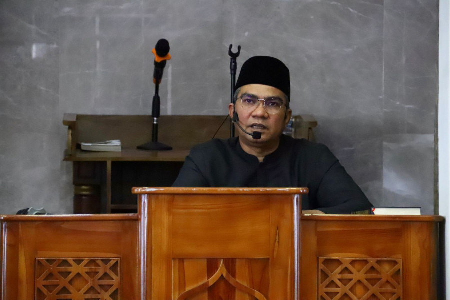 Ustadz Nazier Abdul Muluk,LC,MA Sampaikan Tausiyah Qobla Dzuhur di Mesjid Al Mizan