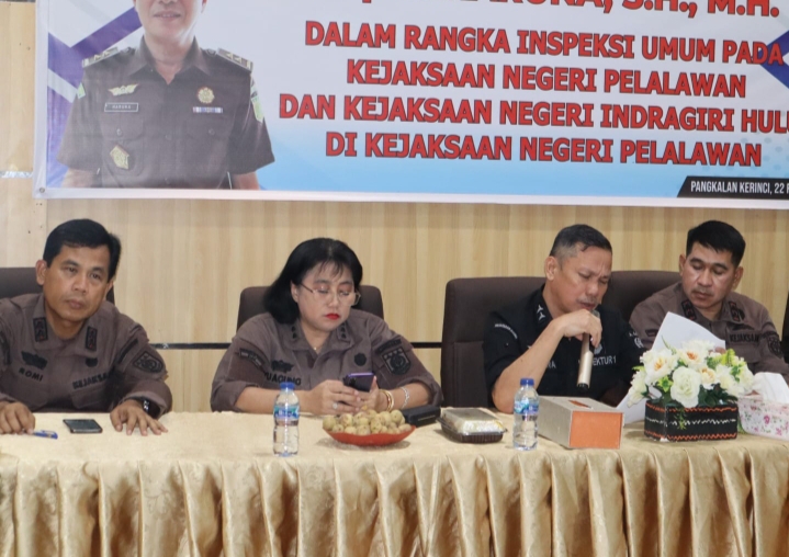 Aswas Kejati Riau Dampingi Inspektur I Jamwas Kejagung RI Inspeksi Umum di Kejari Pelalawan