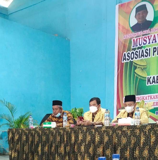 Kadisdikbud HM Nur Hidayat Buka Musyawarah Kabupaten ke II APSI Kabupaten Rokan Hilir