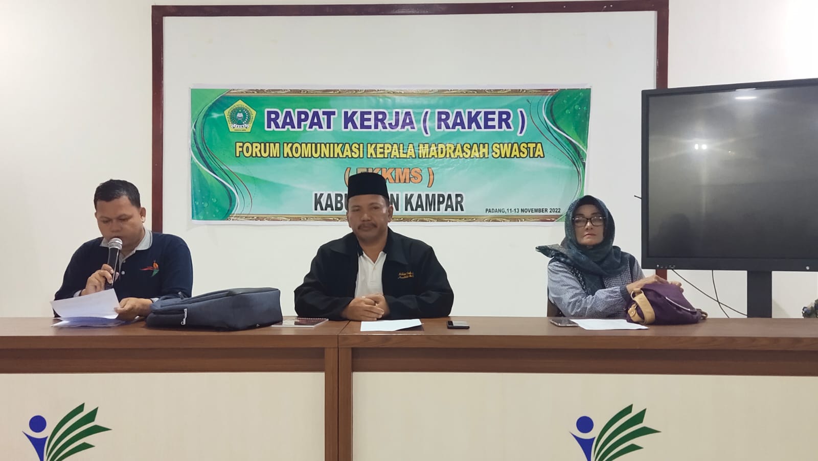Konsolidasi Organisasi, FKKMS Kampar Laksanakan Raker di Padang